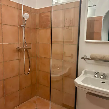Bed & Breakfast Villa Magdala-Chambre d'hôte-Suite bassin 3*