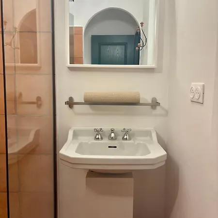 Villa Magdala-Chambre d'hôte-Suite bassin Hyères